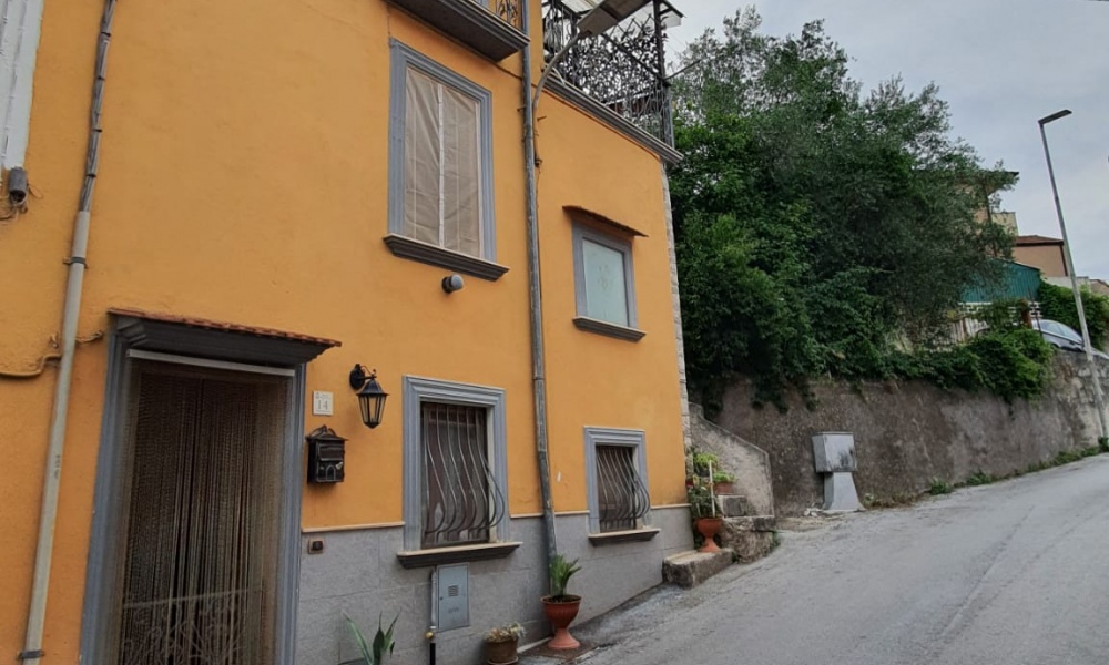 Via del Borgo San Rocco, 3 Rooms Rooms,Soluzione Indipendente,In Vendita,Via del Borgo San Rocco,1267