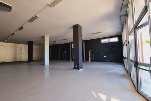 Locale commerciale 300 mq con piazzale-Isernia