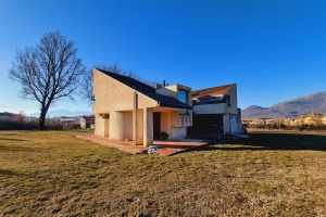 Villa indipendente in CENTRO