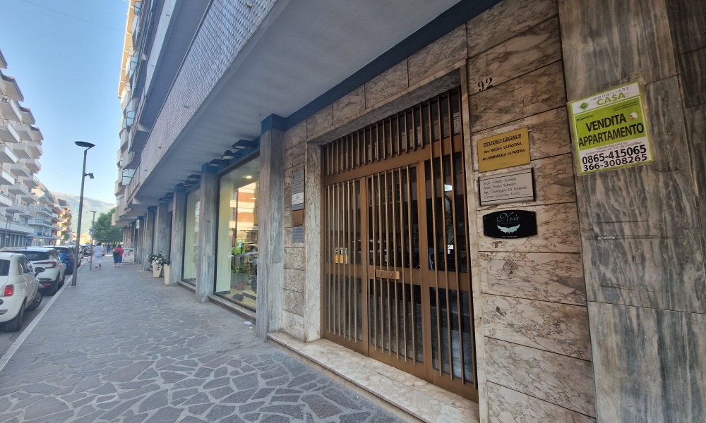 98 Garibaldi, is, 86170, 5 Camere da letto Camere da letto, 6 Rooms Rooms,Appartamento,In Vendita,Garibaldi,1432