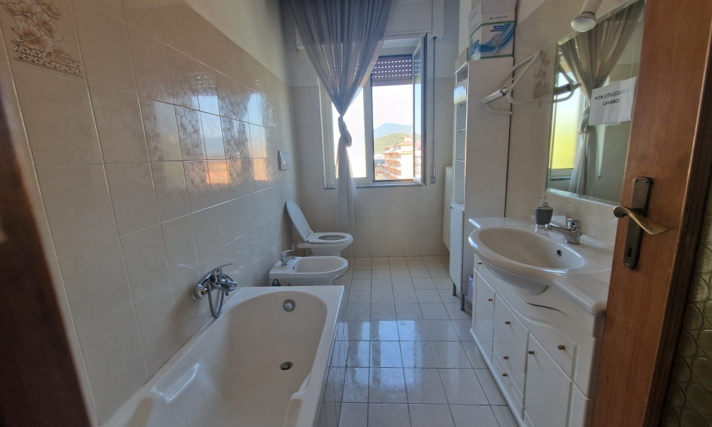 98 Garibaldi, is, 86170, 5 Camere da letto Camere da letto, 6 Rooms Rooms,Appartamento,In Vendita,Garibaldi,1432