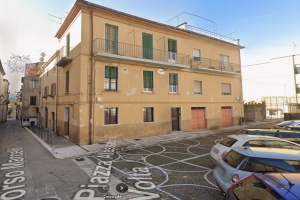 LOCALE DEPOSITO  di 50 mq AL PIANO STRADA