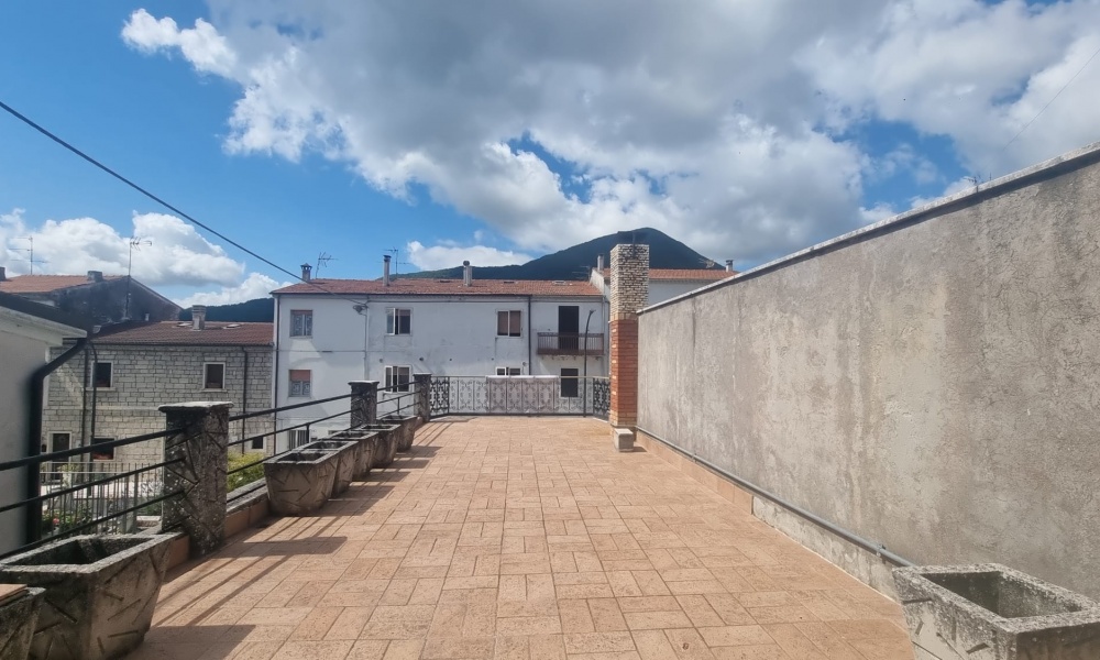 4 Rooms Rooms,Soluzione Indipendente,In Vendita,1450