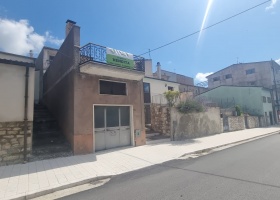 4 Rooms Rooms,Soluzione Indipendente,In Vendita,1450