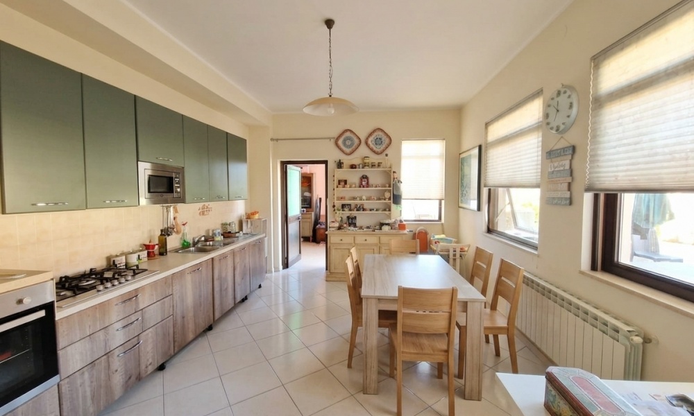Rampa occidentale, 86170, 2 Camere da letto Camere da letto, 4 Rooms Rooms,Appartamento,In Vendita,Rampa occidentale,1,1452