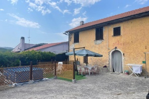 A pochi minuti dal santuario di Castelpetroso