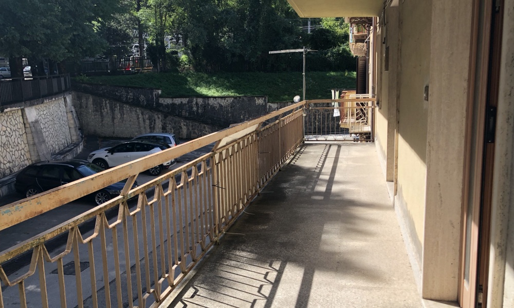 6 Rooms Rooms,Soluzione Indipendente,In Vendita,1463
