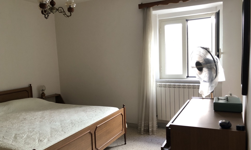 6 Rooms Rooms,Soluzione Indipendente,In Vendita,1463