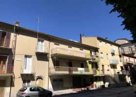 6 Rooms Rooms,Soluzione Indipendente,In Vendita,1463