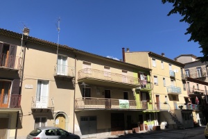 Carpinone  - Indipendente composta da due appartamenti 