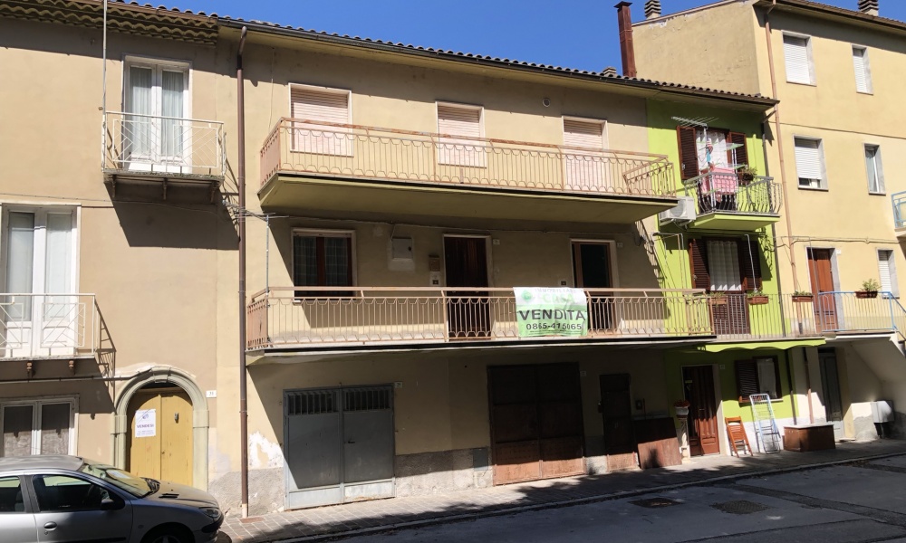 6 Rooms Rooms,Soluzione Indipendente,In Vendita,1463