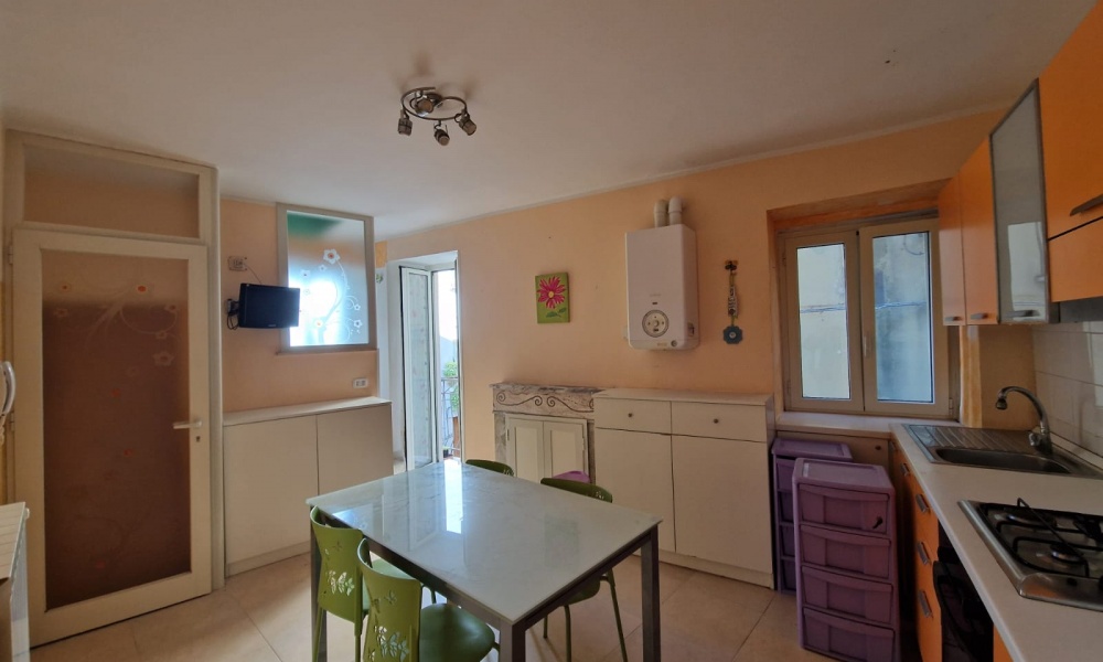 3 Rooms Rooms,Soluzione Indipendente,In Vendita,1470