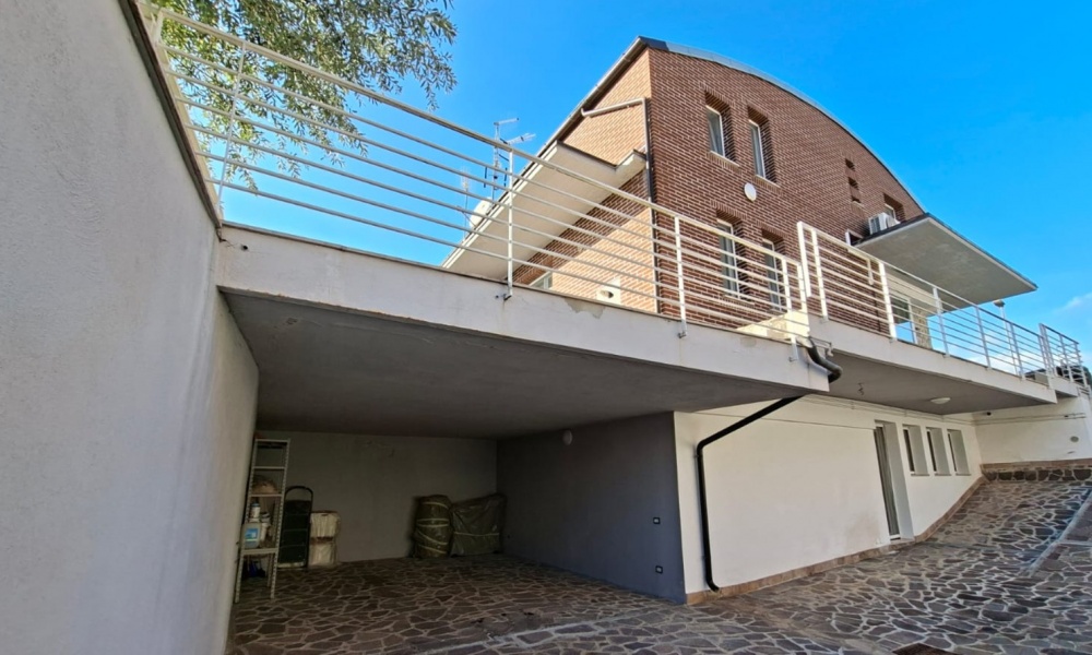 4 Rooms Rooms,Villa Bifamiliare,In Vendita,1472