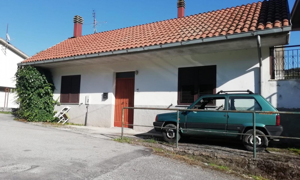 3 Rooms Rooms,Soluzione Indipendente,In Vendita,1475