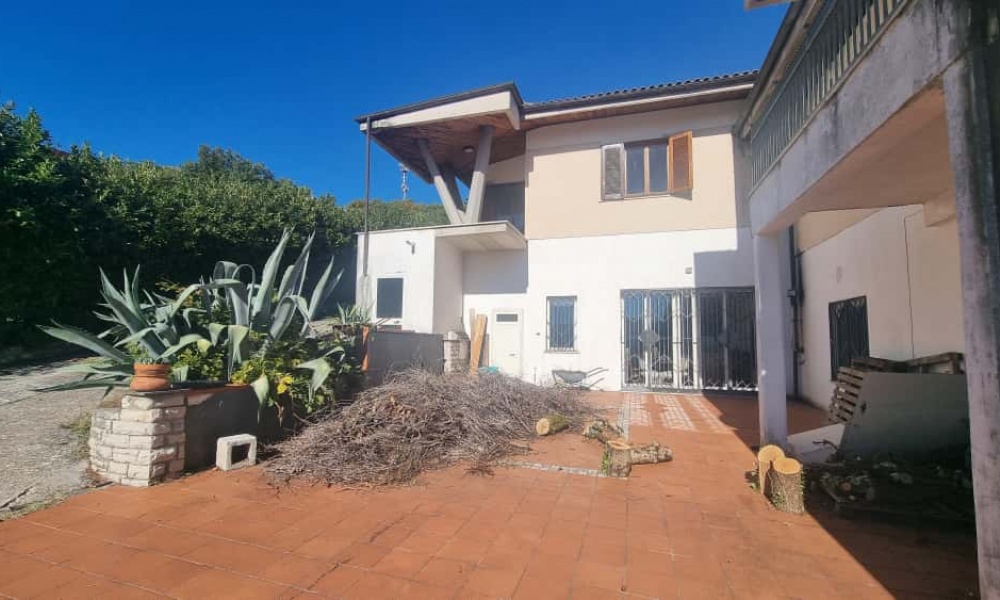 7 Camere da letto Camere da letto, 10 Rooms Rooms,Villa Unifamiliare,In Vendita,1478