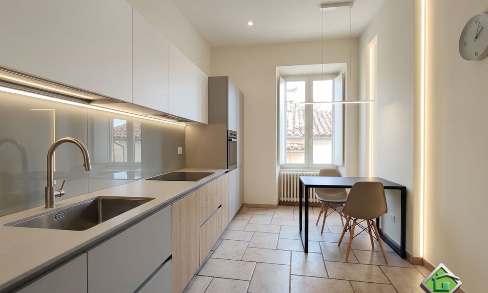4 Camere da letto Camere da letto, 5 Rooms Rooms,Appartamento,In Vendita,1485
