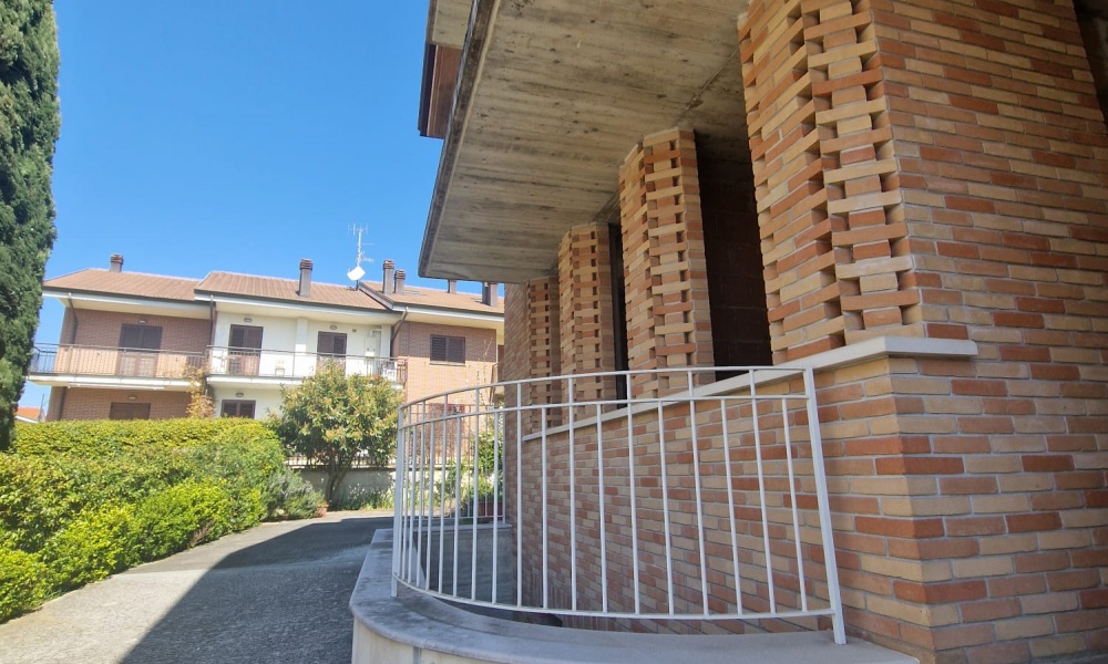 Via Paganini, 86170, 5 Camere da letto Camere da letto, 6 Rooms Rooms,Villa Unifamiliare,In Vendita,Via Paganini,1487