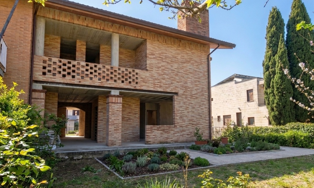 Via Paganini, 86170, 5 Camere da letto Camere da letto, 6 Rooms Rooms,Villa Unifamiliare,In Vendita,Via Paganini,1487
