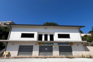 Opportunità d'Investimento Immobiliare a Isernia: Intero Stabile 